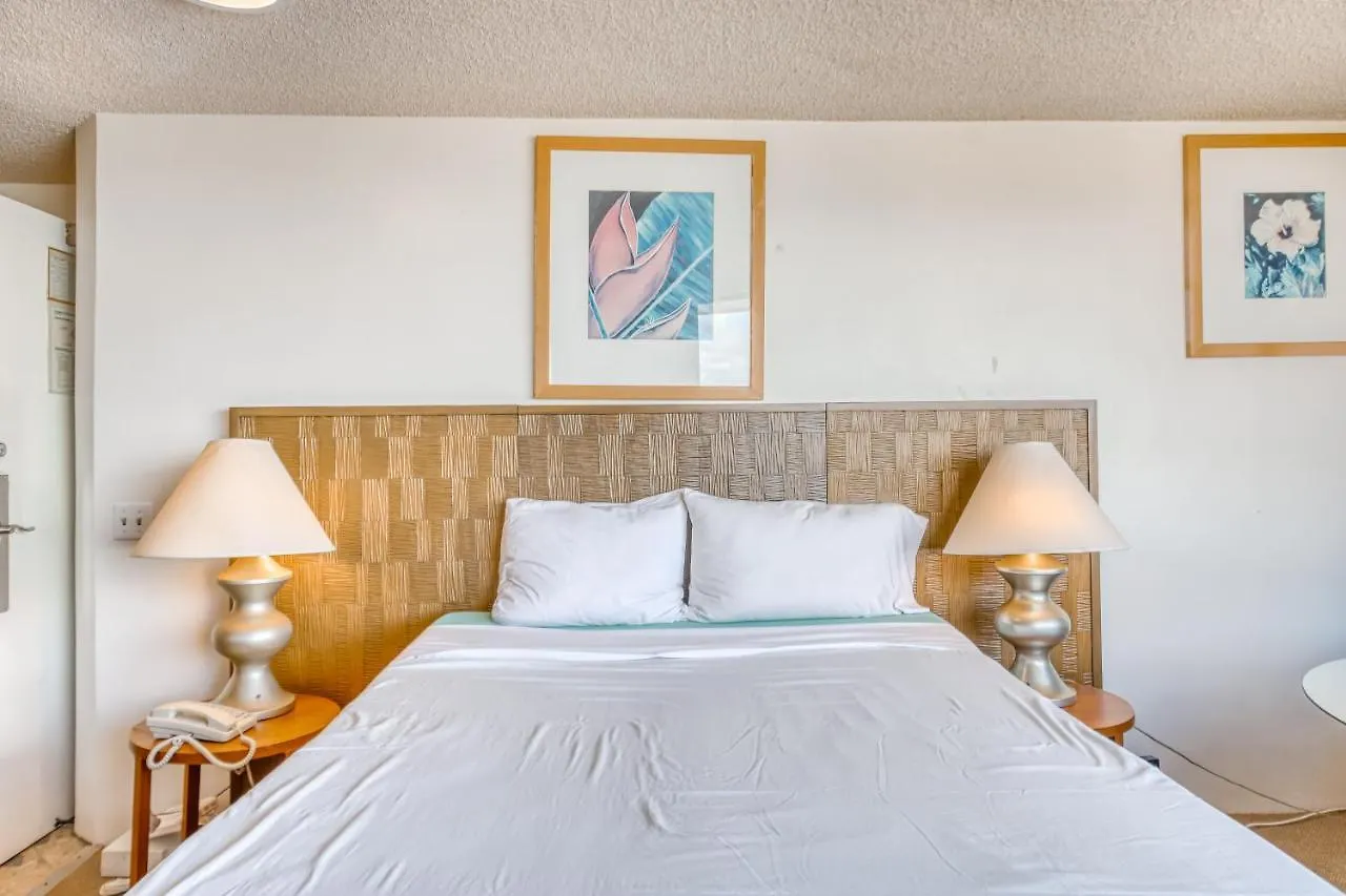 Marina Tower 3201 - 30-Night Minimum Hotel Honolulu